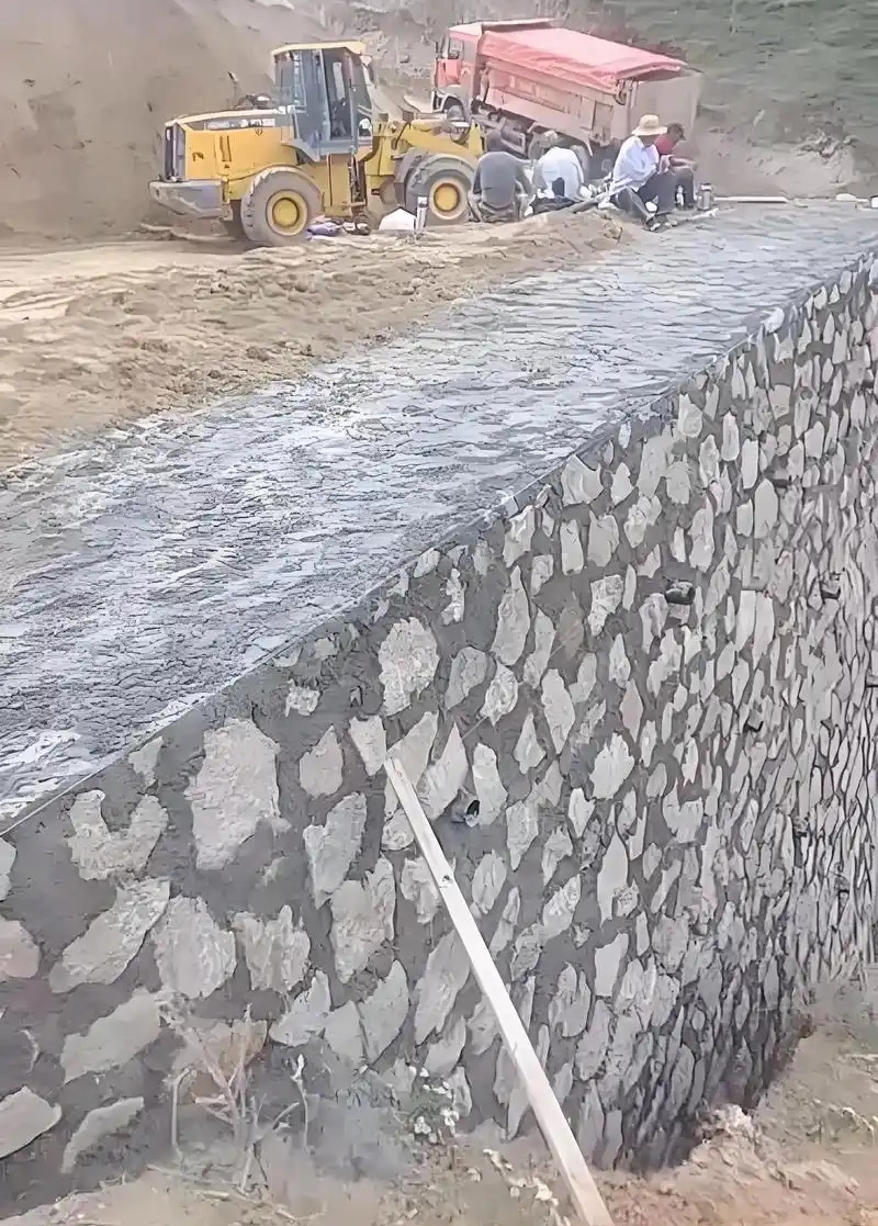 唐山路南区边坡加固